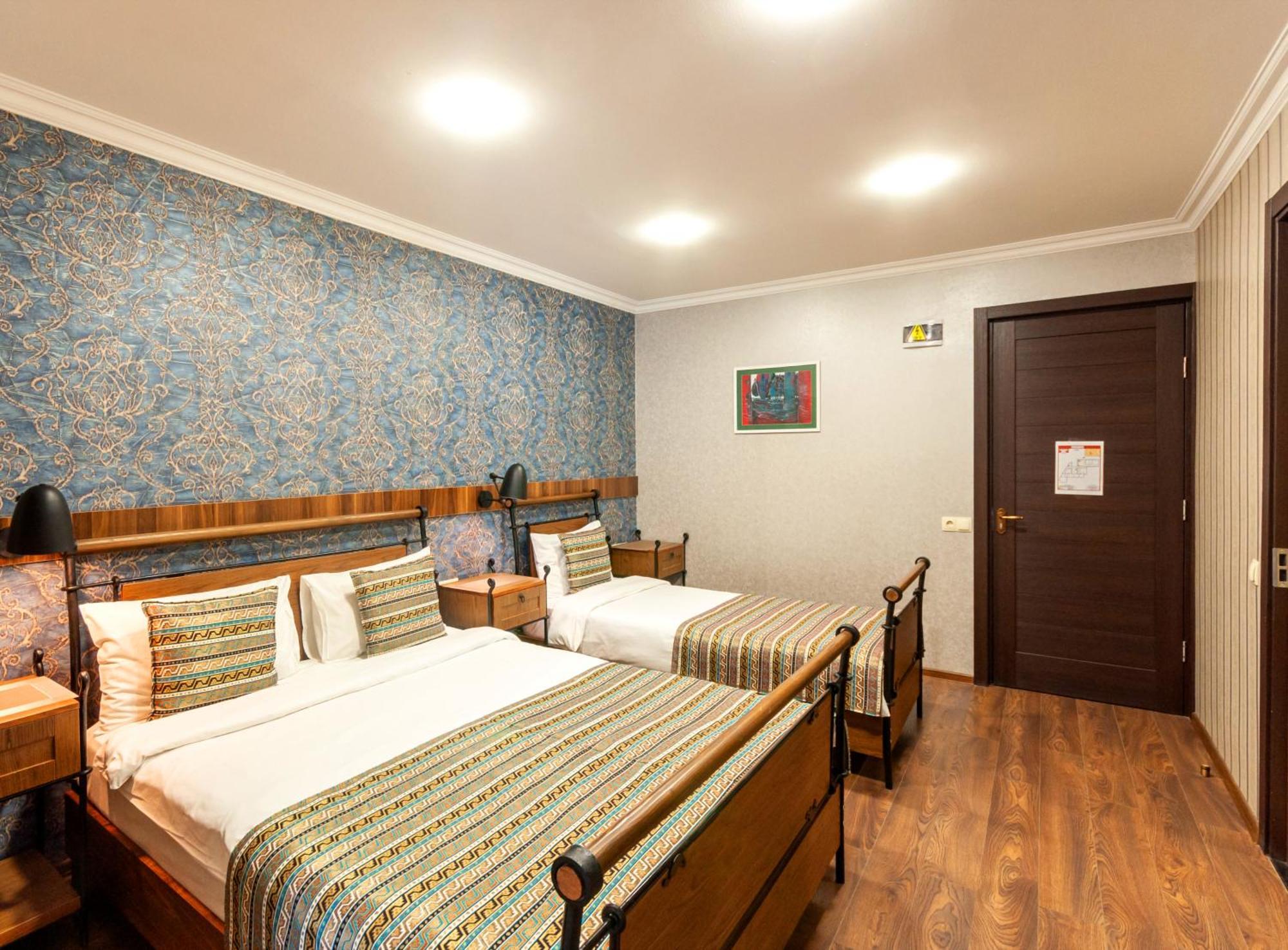 Wine Story & Club Hotel 3*